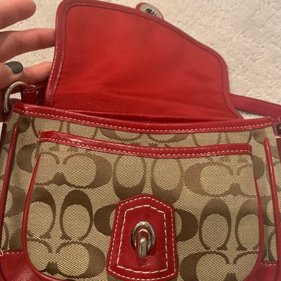 Coach purse. - Picture 5 of 5